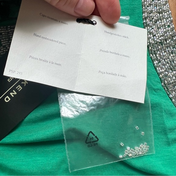 NWT Max Mara Weekend green hand embellished tank top - Picture 4 of 5